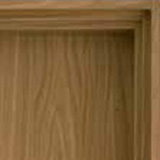 Puerta de seguridad modelo Liso detalle marco escalonado.